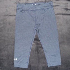 3/$20 ✨ Under Armour HeatGear Training Capris L